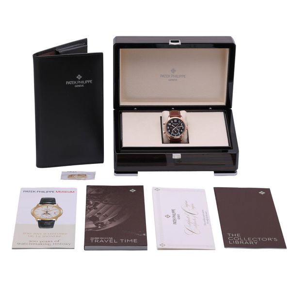 Patek Philippe Complications 5524R-001